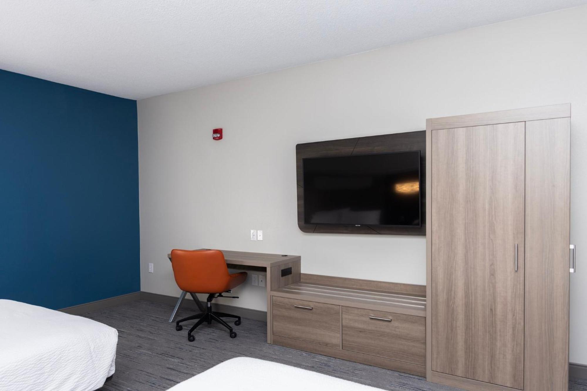Holiday Inn Express Hotel And Suites Marysville By Ihg Exterior foto